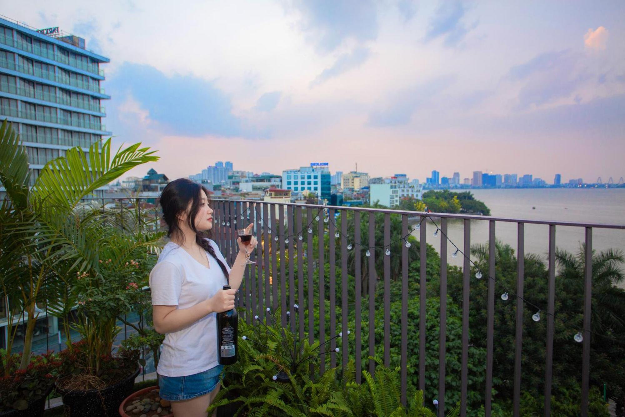 Lake View Hotel Hanoi Exterior photo
